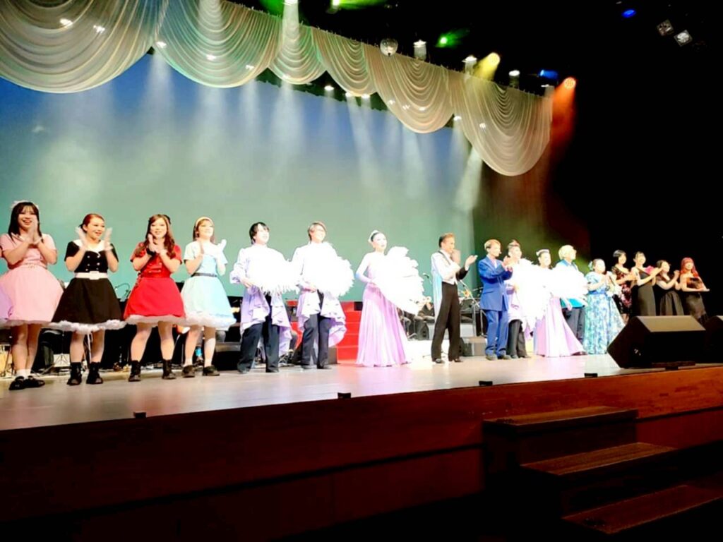 LINE_ALBUM_20250919輝沙羅コンサート2025このショーは愛だ_250924_35